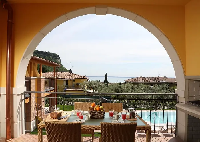 Corte Leonardo * Garde