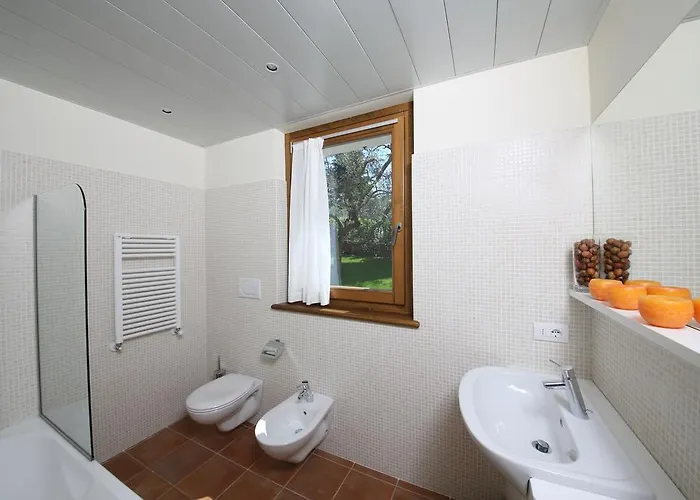 Corte Leonardo * Garde