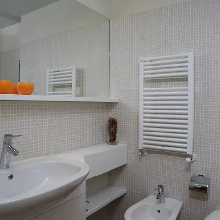 公寓 莱昂纳多庭苑公寓酒店 *