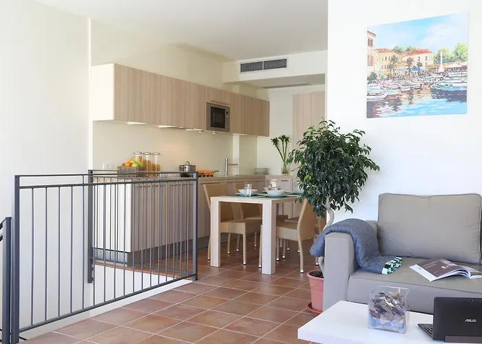 Corte Leonardo Apartment Garda (Verona)